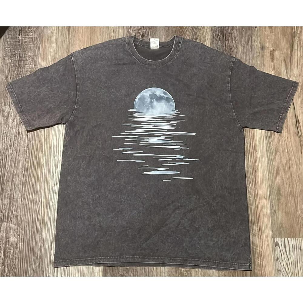 E#651-XL-cotton 100%, super soft, super comfy, graphic tee